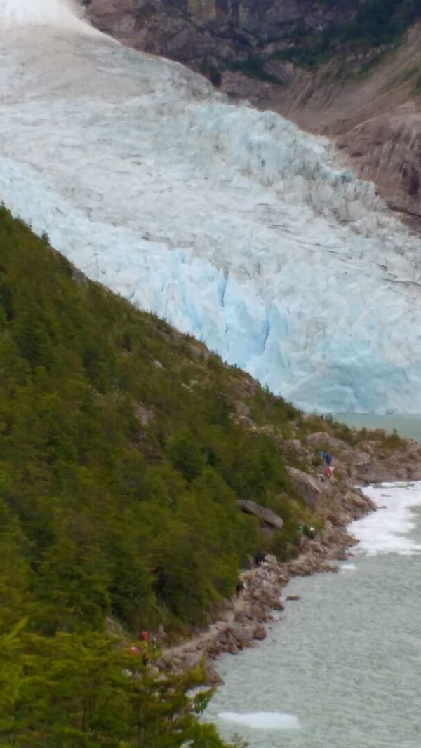 Navegación Glaciar Balmaceda y Serrano